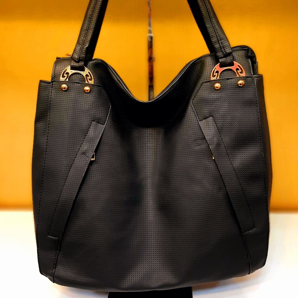 فروش اینترنتی کیف مشکی ساده