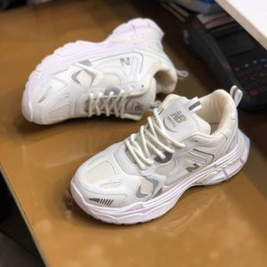 خرید انلاین کفش لژدار نیوبالانس 990 رنگ سفید