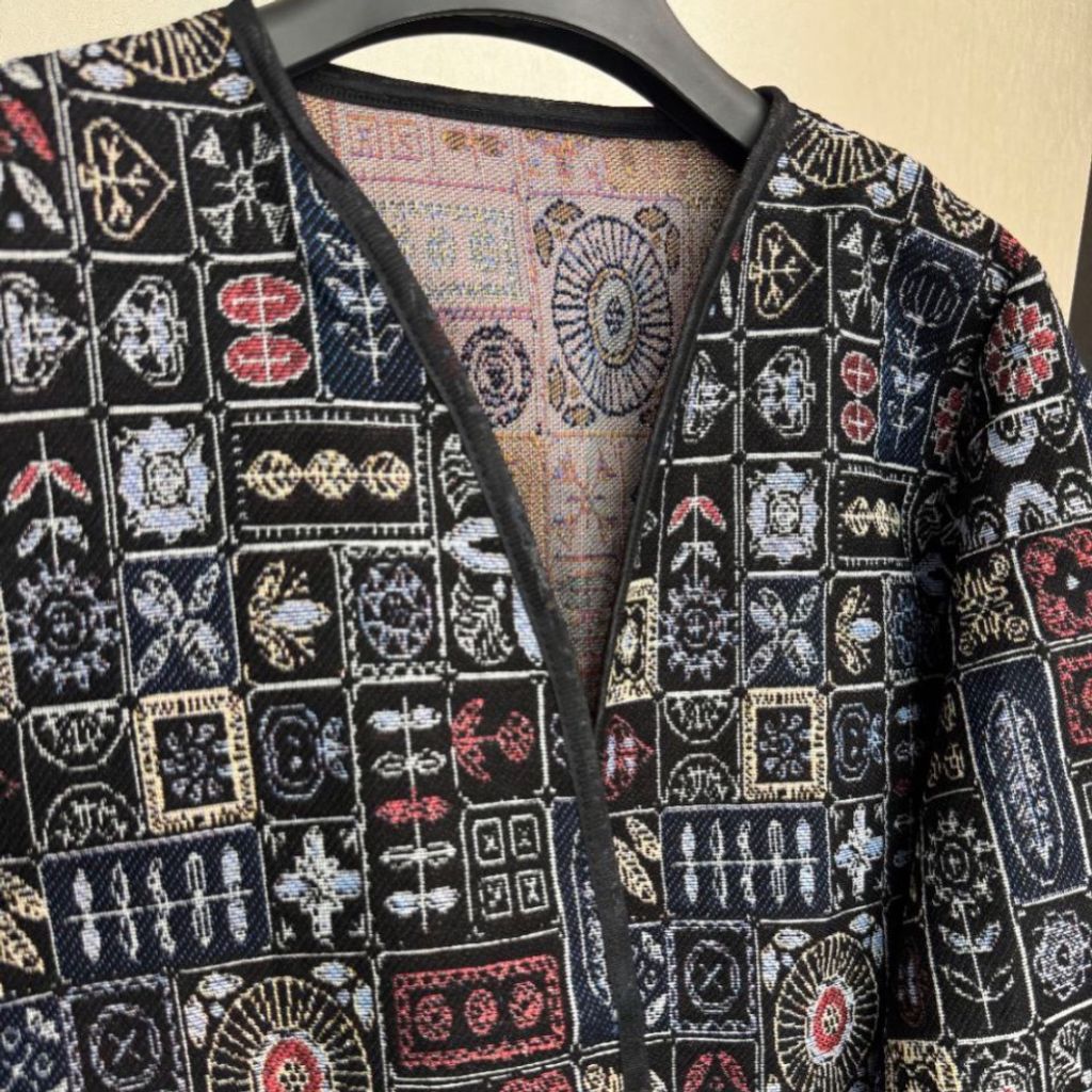 خرید آنلاین کت زنانه طرح خورشید