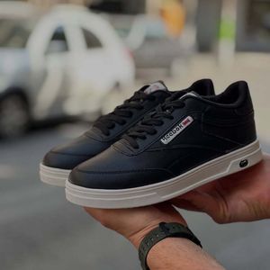 خرید آنلاین کفش ورزشی Reebok مردانه مدل Flag