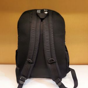 مشخصات کوله پشتی ضربدری مشکی
