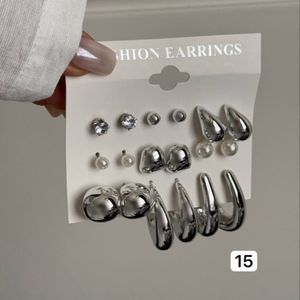 مشخصات پک گوشواره کارتی هانا