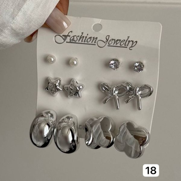 پک گوشواره کارتی هانا