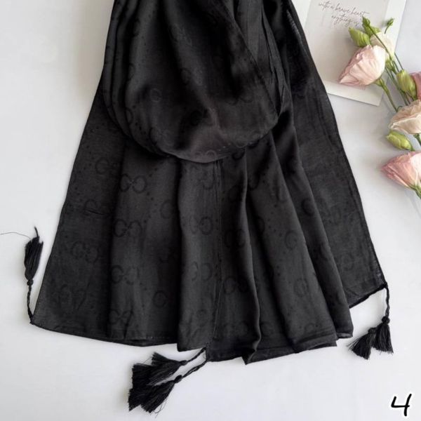 شال ژاکارد مشکی هانا