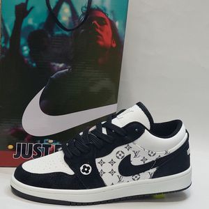 قیمت ارزان کتونی نایک جردن ال وی Nike Jordan LV کیفیت بالا