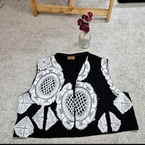 خرید اینترنتی جلیقه قلاببافی زنانه بلک🌸