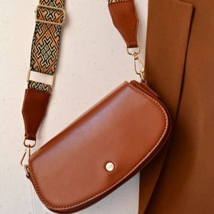 فروش اینترنتی کیف نواری وینب هانا
