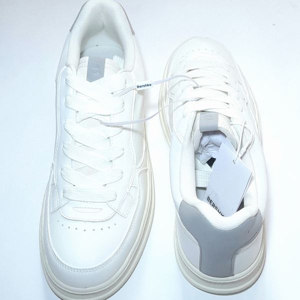 کتونی مردانه زنانه سفید برشکا Bershka basic sport