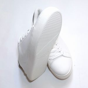 خرید آنلاین کتونی مردانه زنانه سفید پول اند بیر اورجینال Pull & Bear casual sport