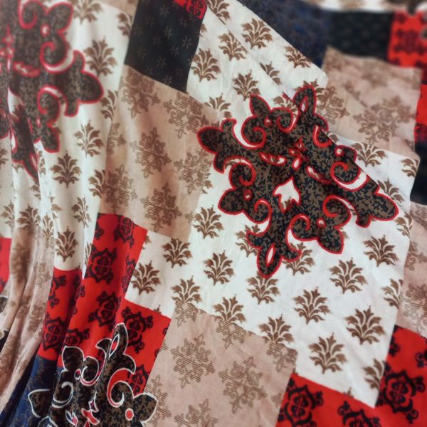 پتو دونفره .دولایه .هر لایه یک طرح