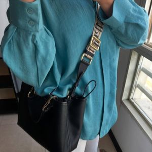فروش اینترنتی شومیزمدادرنگی شیشه ای زنانه