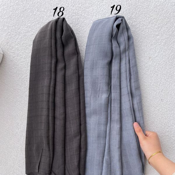 شال نخی مربع کد 1128