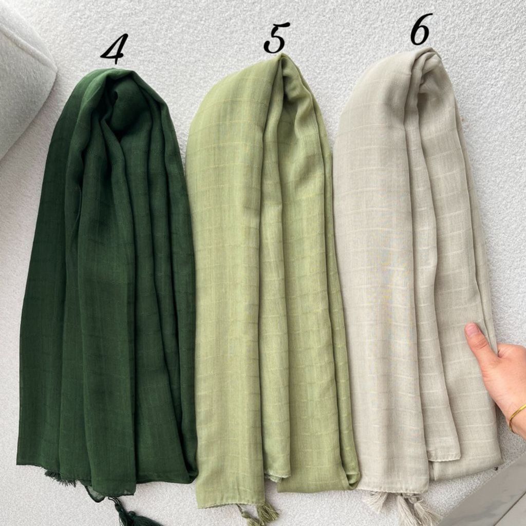 مشخصات شال نخی مربع کد 1128