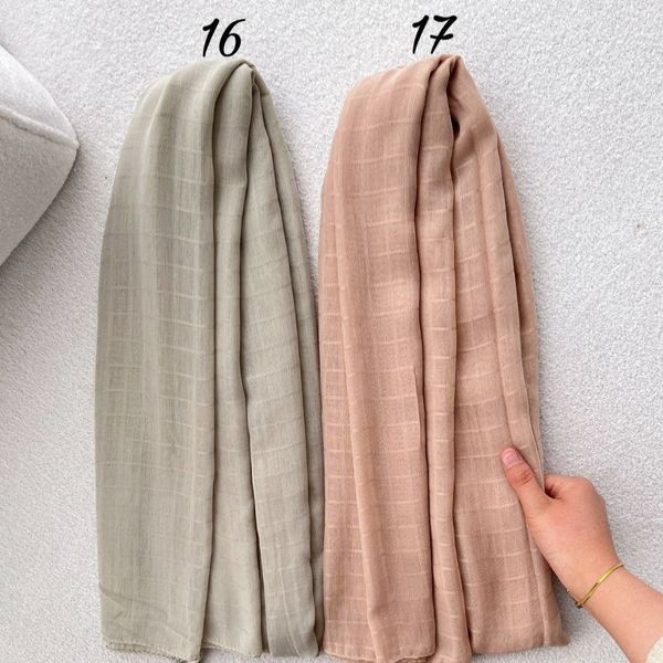 شال نخی مربع کد 1128