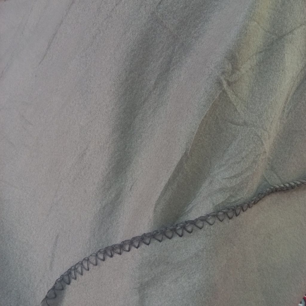 فروش اینترنتی پتو مسافرتی یک لایه