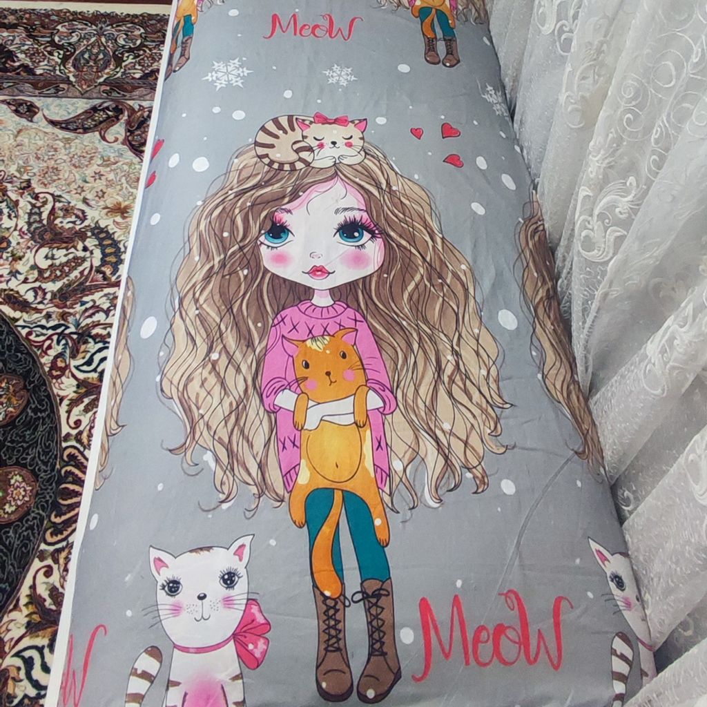 مشخصات نیم ست روتختی یک نفره طرح دختر موفرفری طوسی