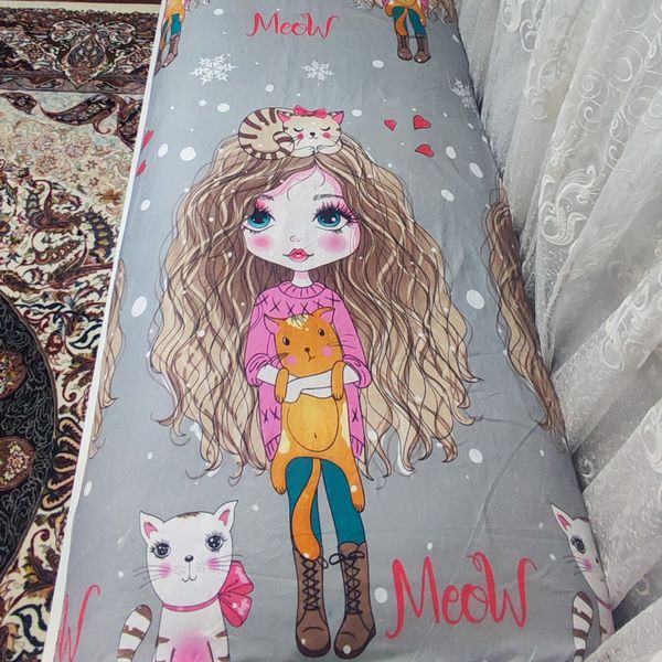 نیم ست روتختی یک نفره طرح دختر موفرفری طوسی