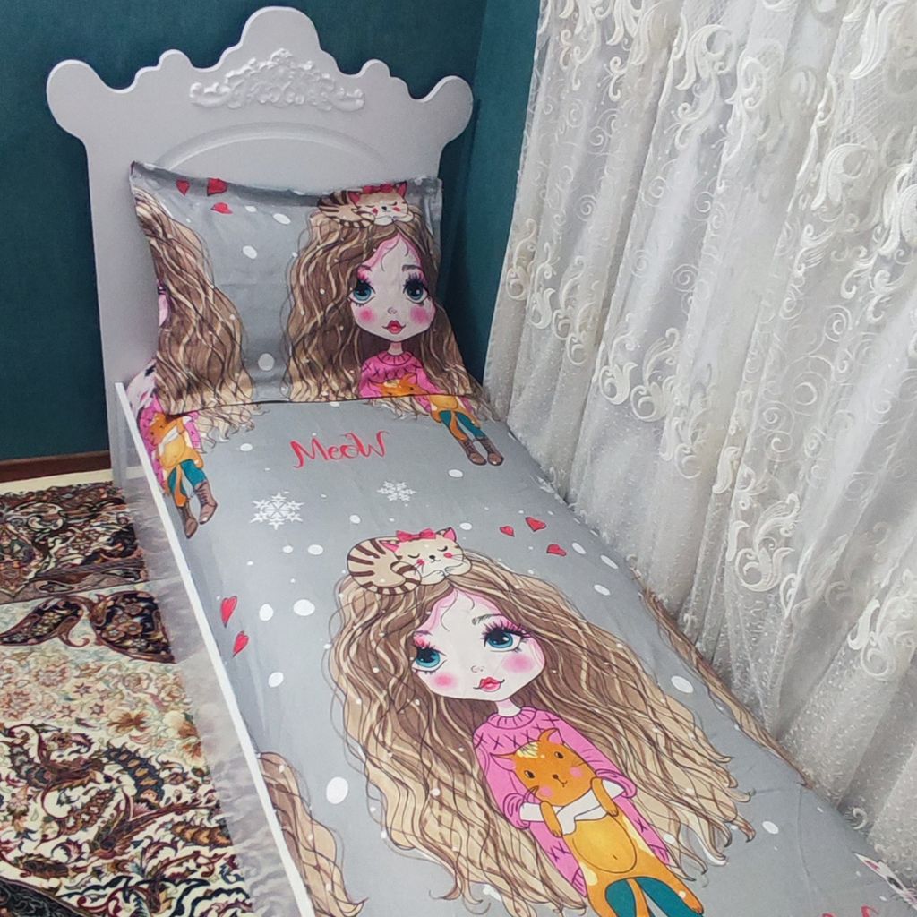 خرید اینترنتی نیم ست روتختی یک نفره طرح دختر موفرفری طوسی