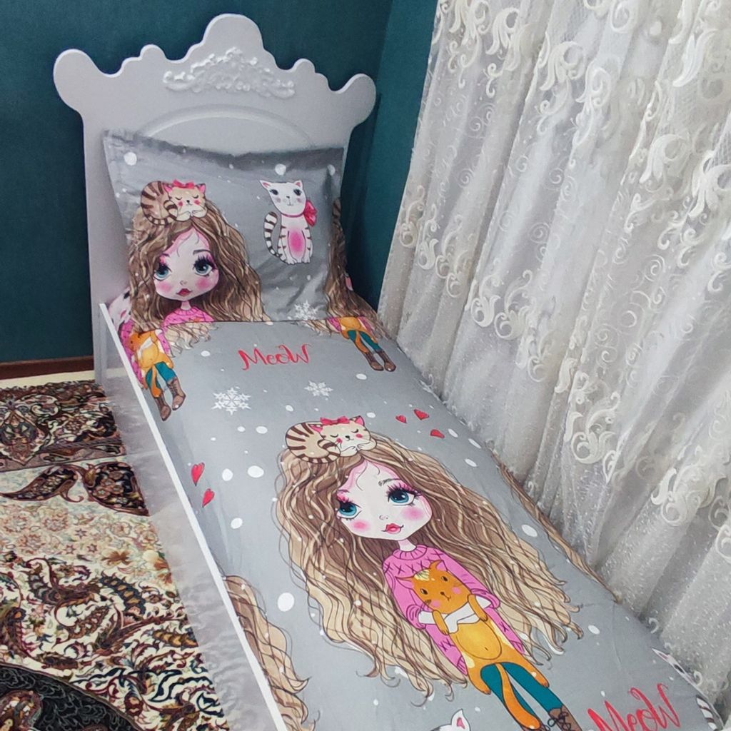 فروش اینترنتی نیم ست روتختی یک نفره طرح دختر موفرفری طوسی