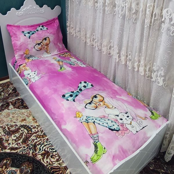 ملحفه کشدوزی تخت تک نفره طرح دخترانه صورتی