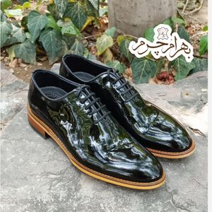 مشخصات کفش مردانه مجلسی چرم طبیعی مدل جردن ورنی مشکی 