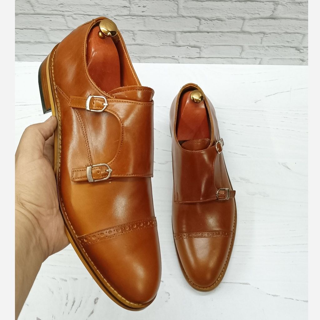 مشخصات کفش مردانه مجلسی چرم طبیعی مدل آلفردو عسلی 