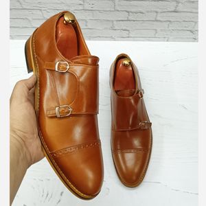 مشخصات کفش مردانه مجلسی چرم طبیعی مدل آلفردو عسلی 