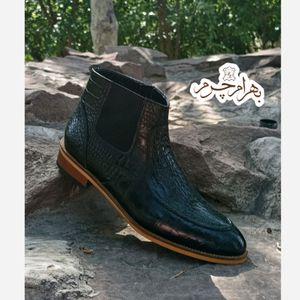 فروش اینترنتی نیم بوت مردانه چرم طبیعی مشکی آلپاین زیگزالی کروکودیلی
