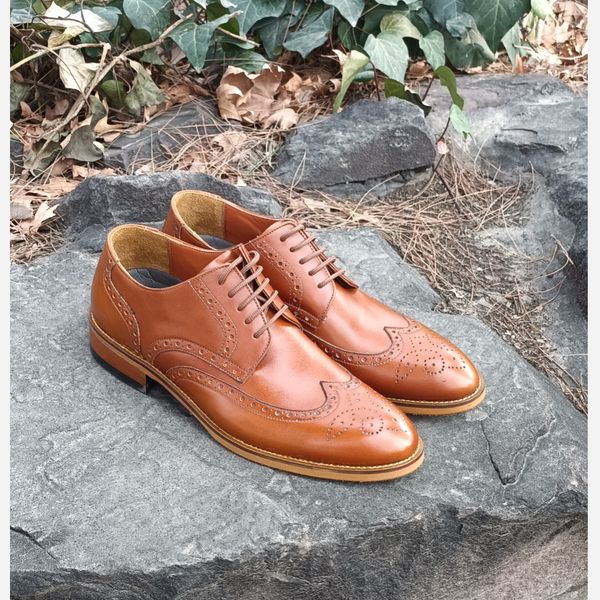 کفش مردانه مجلسی چرم طبیعی مدل ویلسون عسلی