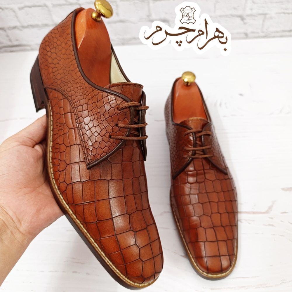 قیمت ارزان کفش مردانه زیره چرم طبیعی گاومیش مدل آریزونا تک سایز