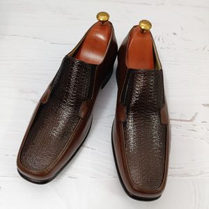 فروش اینترنتی کفش مردانه زیره چرم طبیعی گاومیش مدل مودنا لزار تک سایز