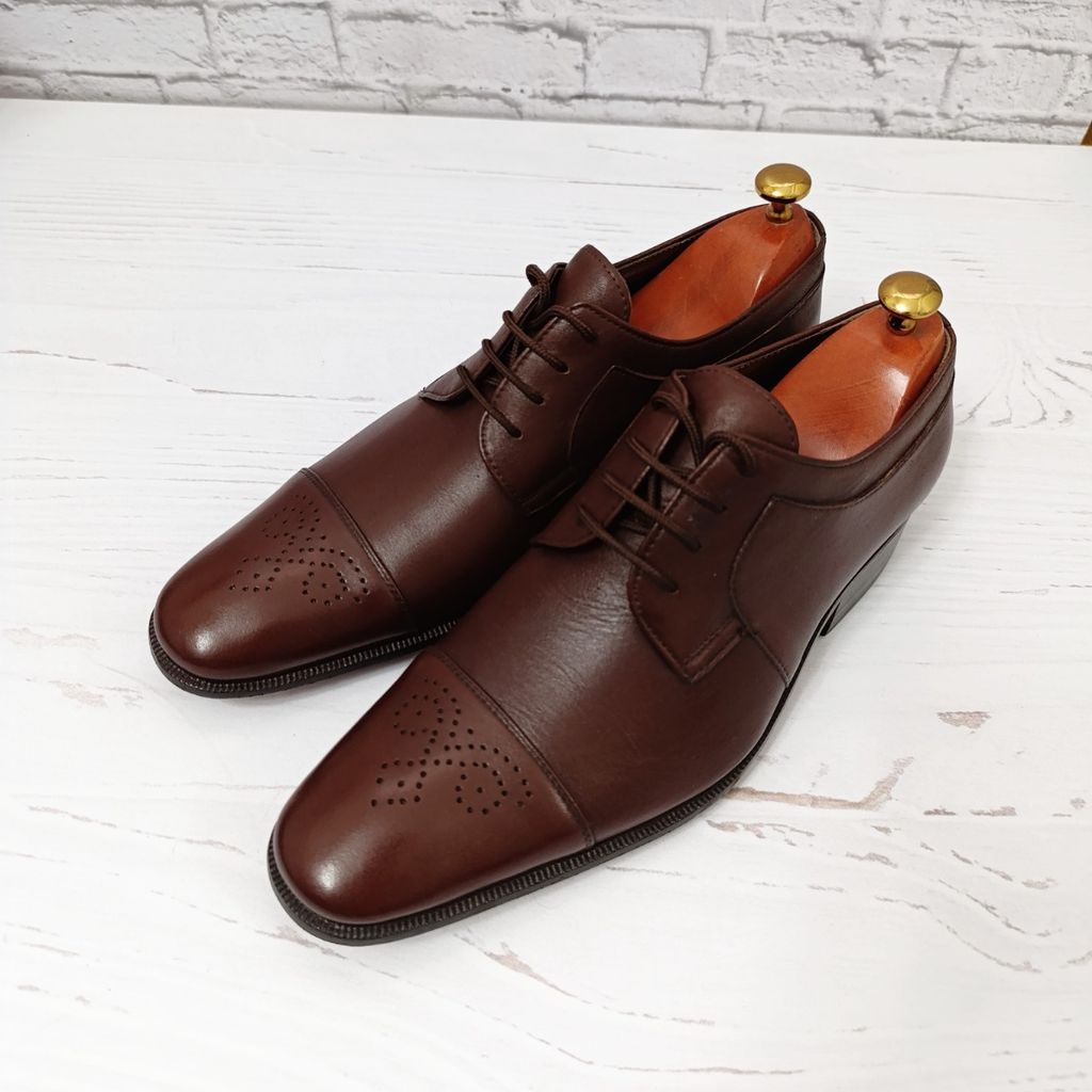 مشخصات کفش مردانه زیره چرم طبیعی گاومیش مدل برت بندی تک سایز