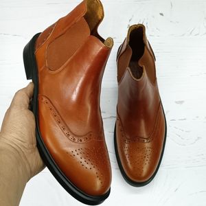 مشخصات نیم بوت مردانه اسپرت چرم طبیعی مدل کایوت عسلی حراج تک سایز 