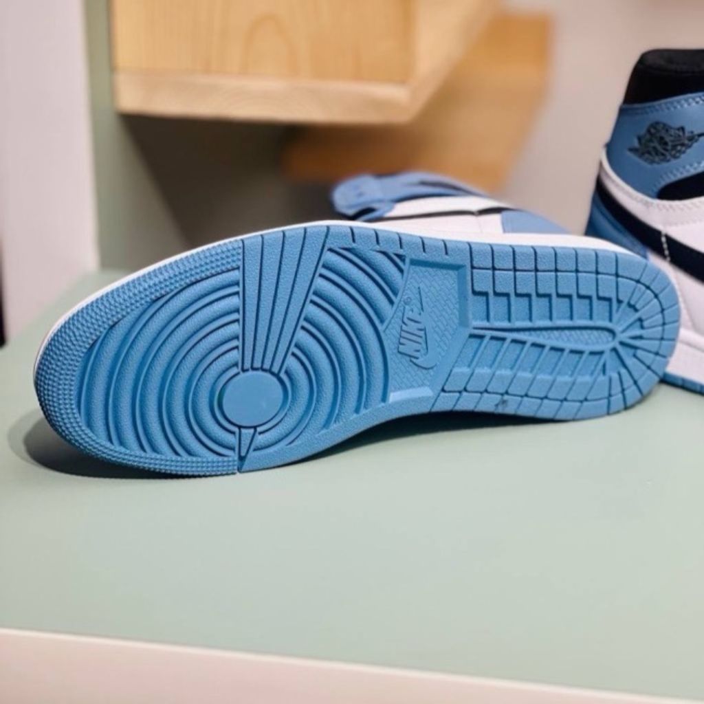 خرید انلاین کتونی وارداتی نایکی ایرجردن Nike Air Jordan 1 کد 4041703