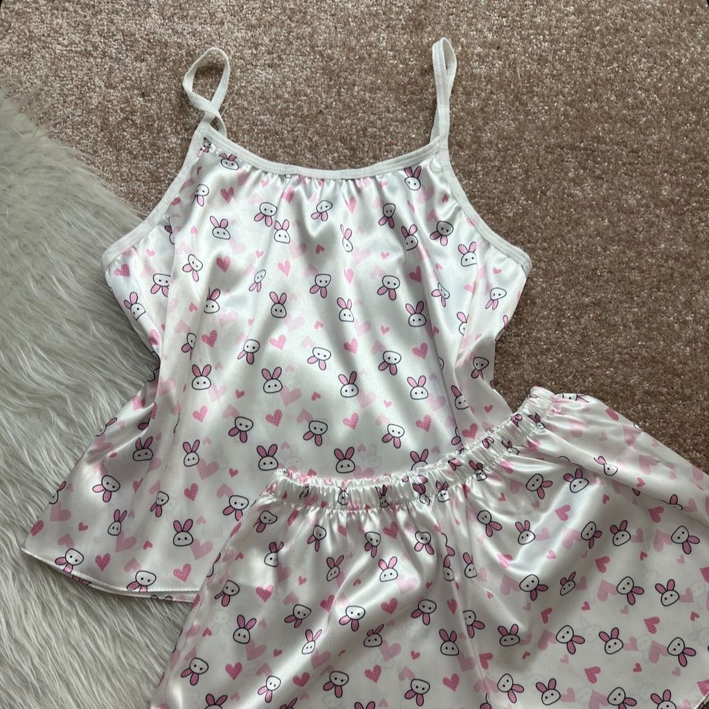 فروش اینترنتی تاپ و شلوار ساتن الیکس