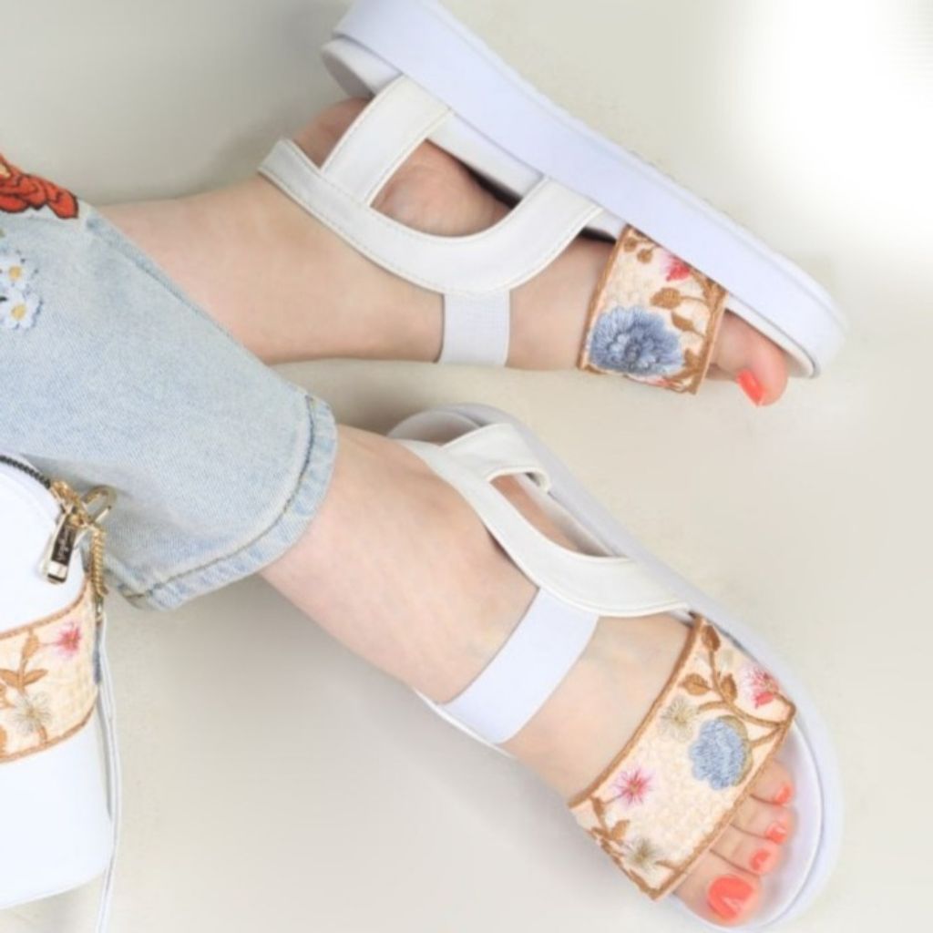 خرید آنلاین صندل زنانه طرح گل