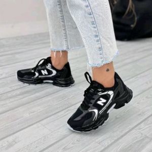 قیمت ارزان کتونی زنانه دخترانه باشگاهی با کیفیت