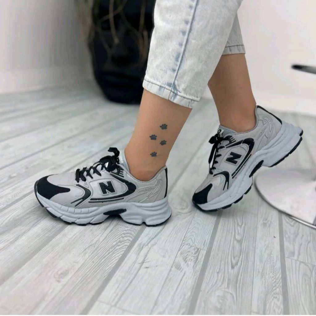 خرید انلاین کتونی زنانه دخترانه باشگاهی با کیفیت