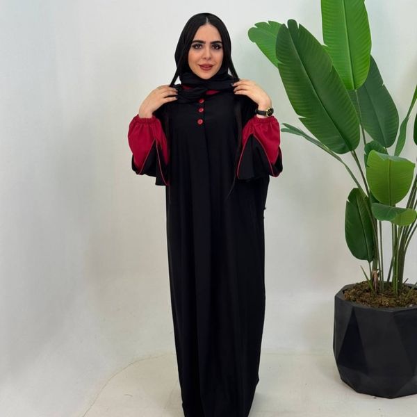 عبایی زنانه استین دکمه رنگی