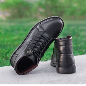 خرید اینترنتی نیم بوت مردانه بندی پاخورشیک رنگ مشکی