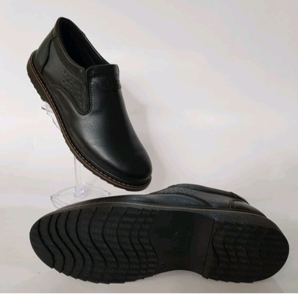 کفش مردانه رسمی اداری ساده کشی مدل پارس رنگ مشکی