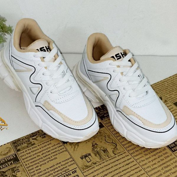 کتونی لژدار فشیون اسپرت