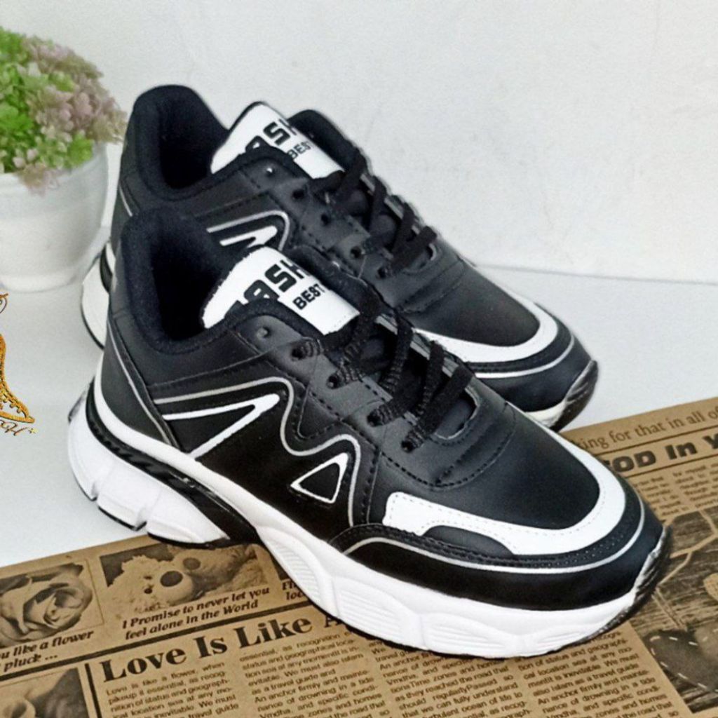 خرید آنلاین کتونی لژدار فشیون اسپرت