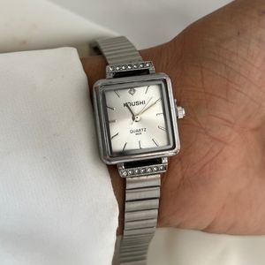 فروش اینترنتی ساعت زنانه کوشی