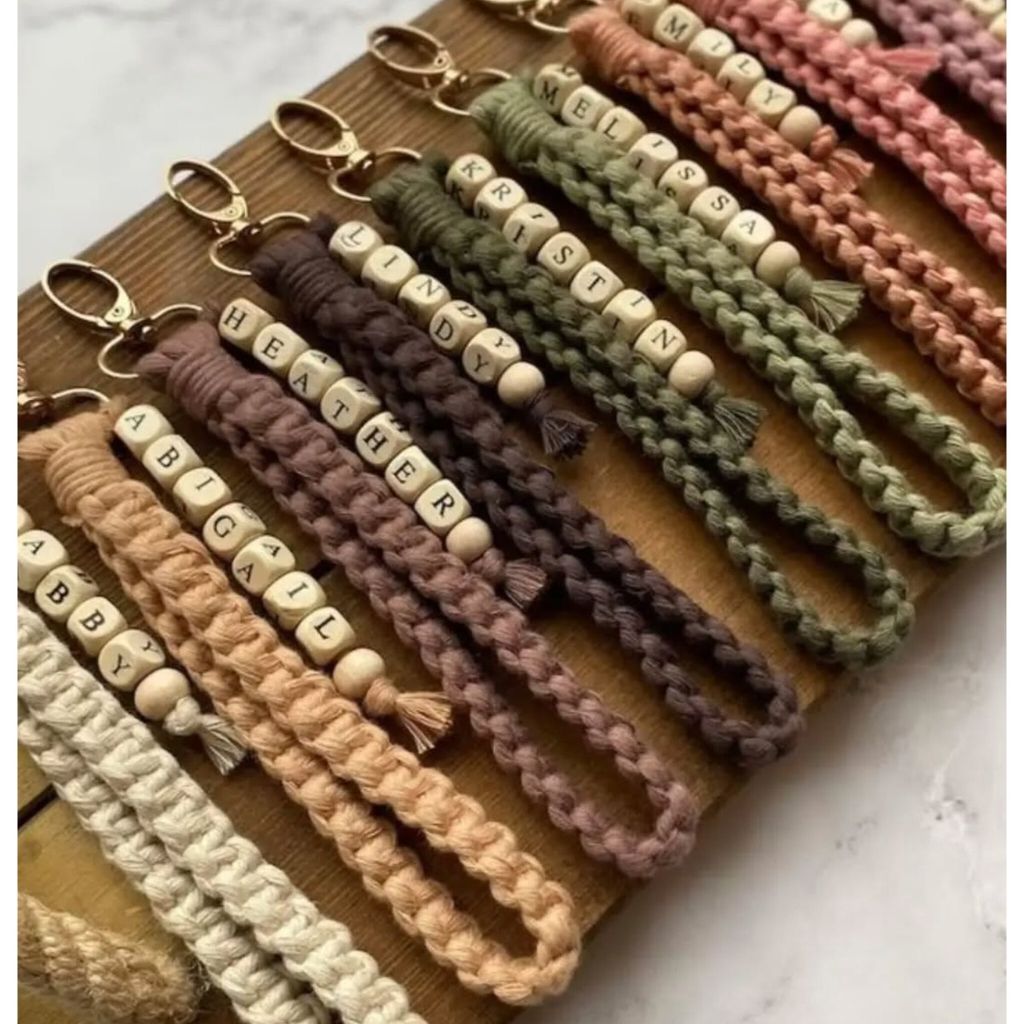 خرید انلاین جاسوییچی مکرومه فانتزی طرح اسم