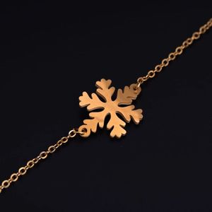 مشخصات دستبند نقره زنانه روکش آب طلا طرح دونه برفی بدون نگین قفل آسانسوری