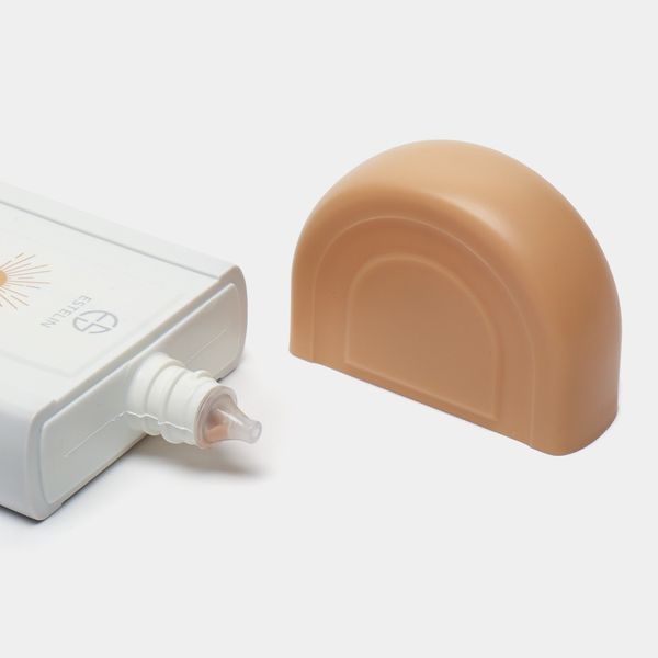 کرم ضد آفتاب رنگی (تینتی) استلین ESTELIN مدل ALL IN ONE وزن 50 گرم SPF 70
