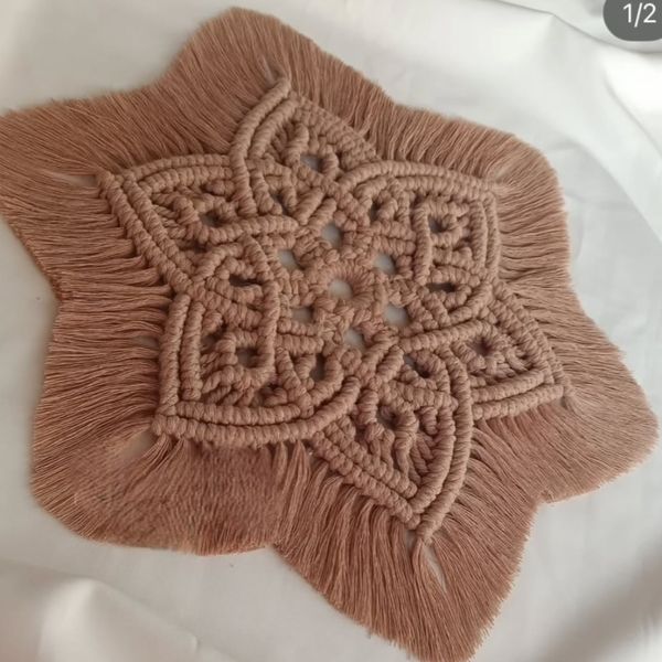 رومیزی مکرومه بافی