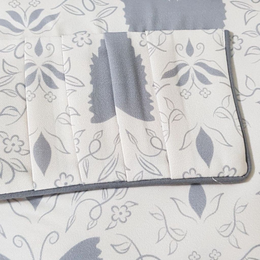 مشخصات کت و شلوار زنانه ست آیسودا