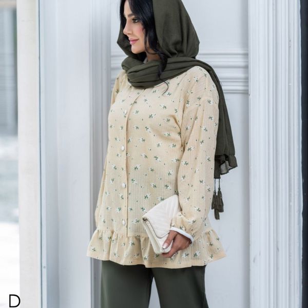 مانتو گل گچی یقه سفید
